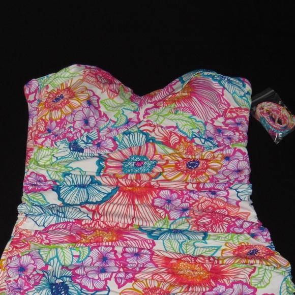 Bleu by Rod Beattie Twist One-Piece Bandeau - Picture 2 of 5